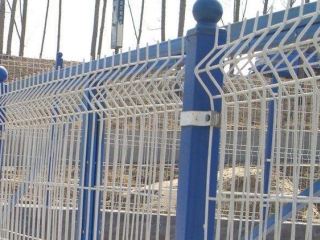 Triangular Bending Curvy 3D Welded Mesh Fence